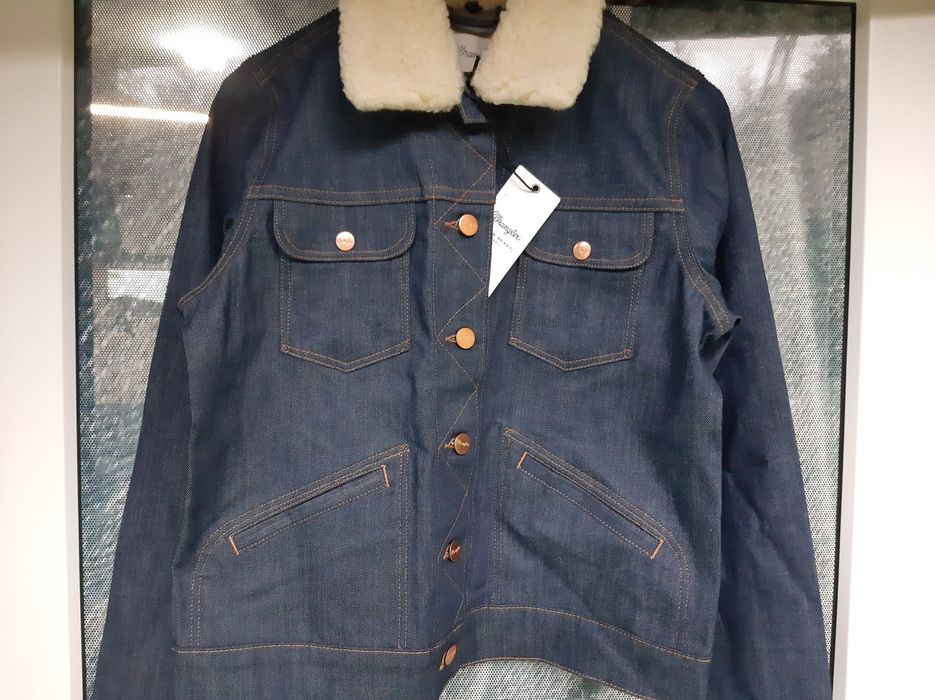 Piękna damska kurtka