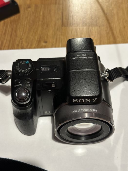 Aparat Sony DSC - H9