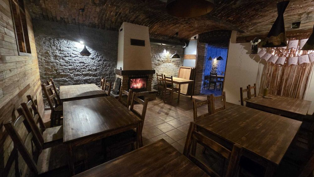 Lokal-pizzeria-restauracja-przyjęcia okolicznościowe