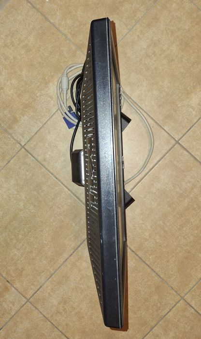 Monitor  DELL 19"