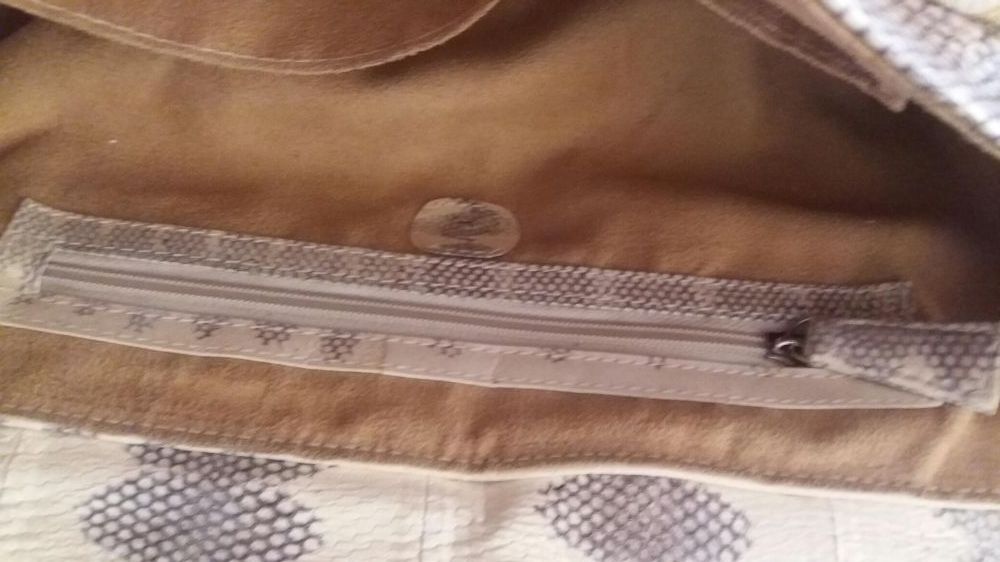 Torebka - kuferek OKPTA, efekt snake, skóra węża, wężowa skórka