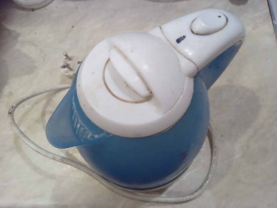 Електрочайник.         ..