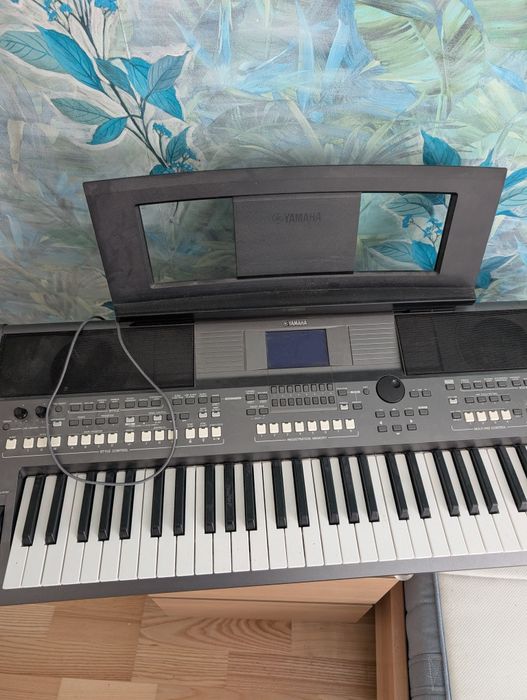 Yamaha PSR-S670 keyboard / stacja aranżacyjna