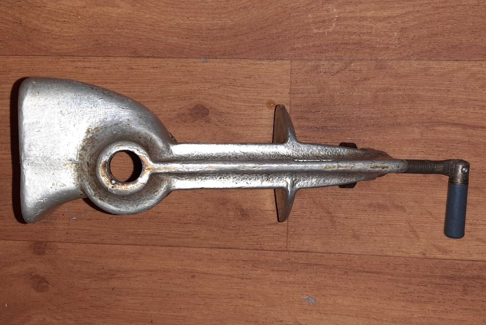 Детали для ручной советской мясорубки