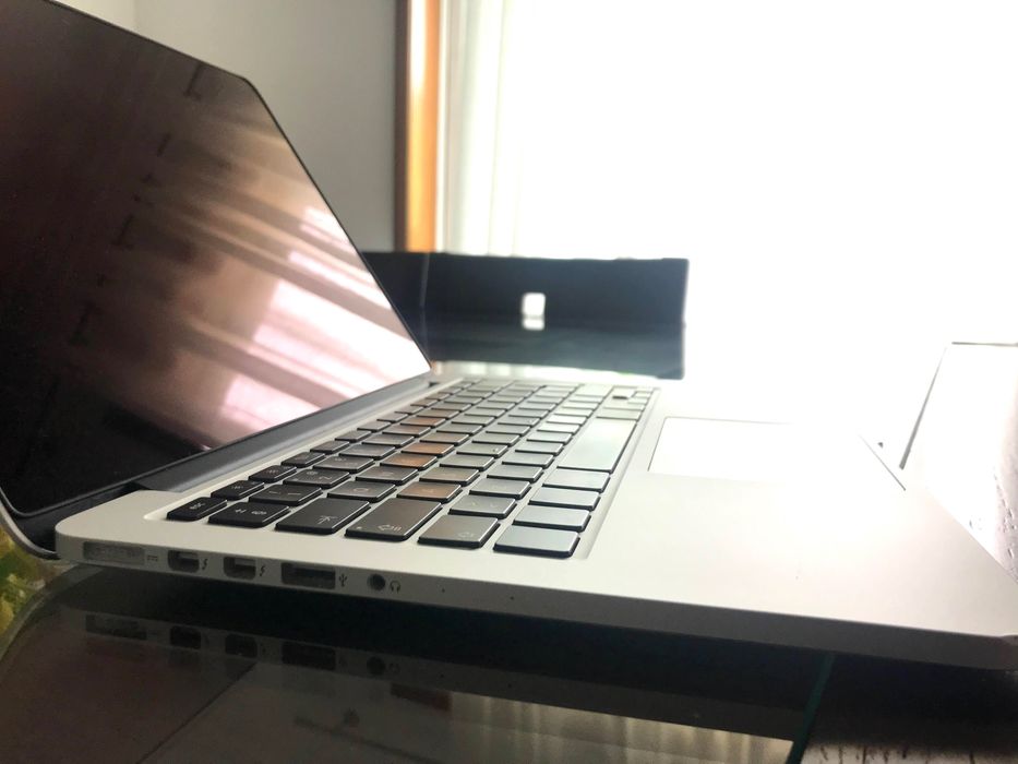 MacBook Pro 13” Retina - como novo