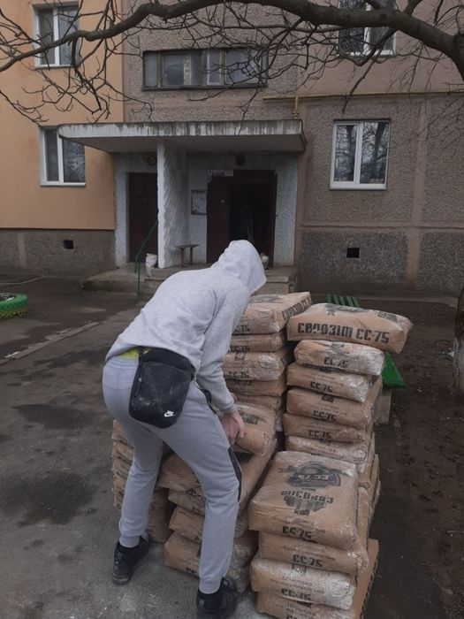 Заказать грузчика на час , Услуги грузчиков Харьков Переезды недорого