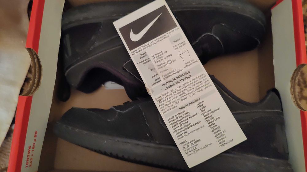 Кросівки Nike Court Borough Low
розмір 32-33, устілки - 20.5см