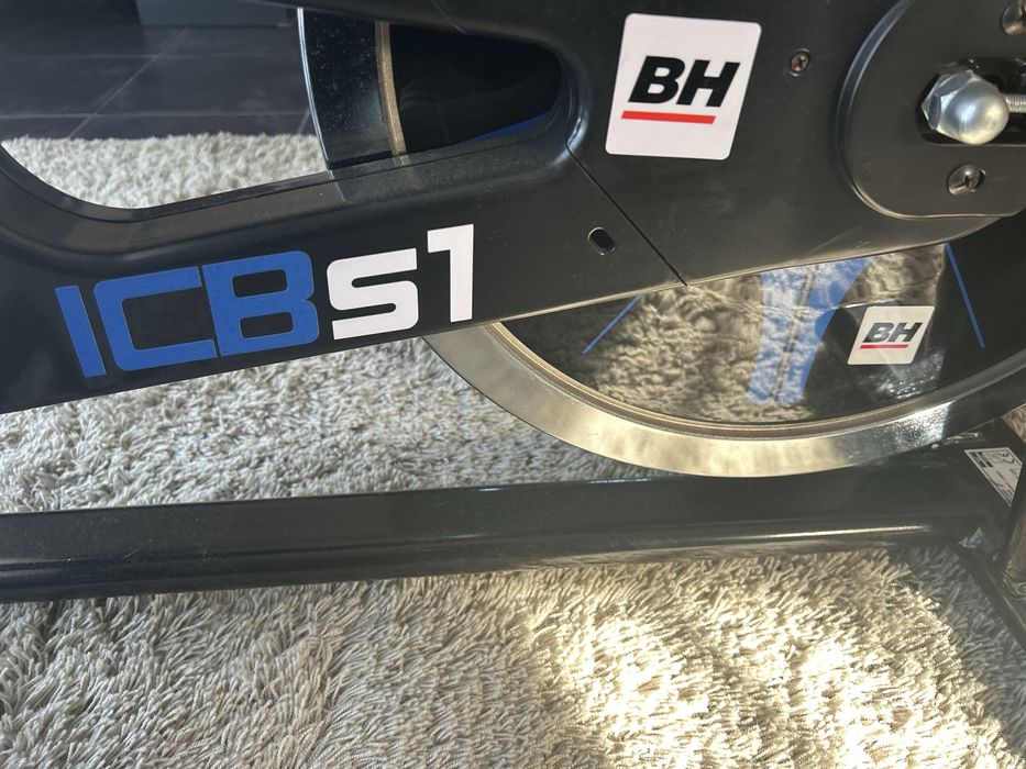 Spinning Bicycle435391507779430402