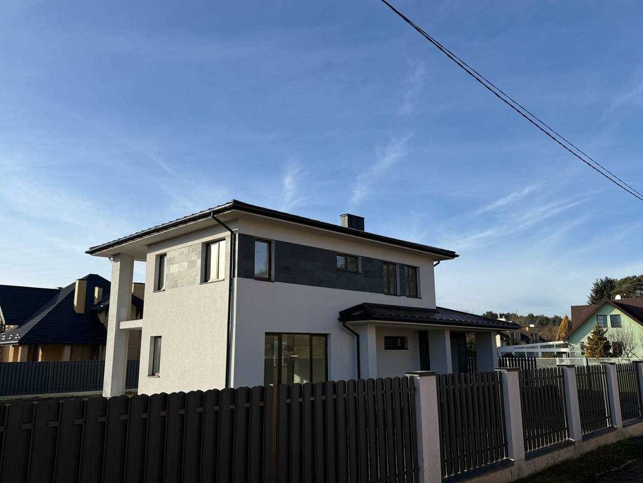 Продаж будинку смт. Брюховичі