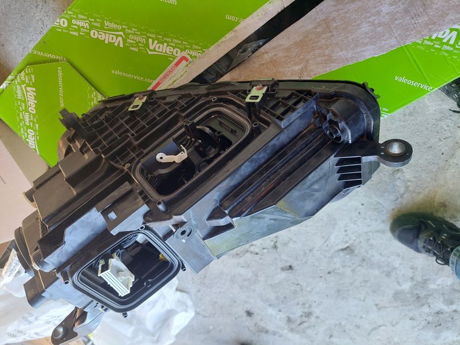 Mercedes Gle lampa przód prawa