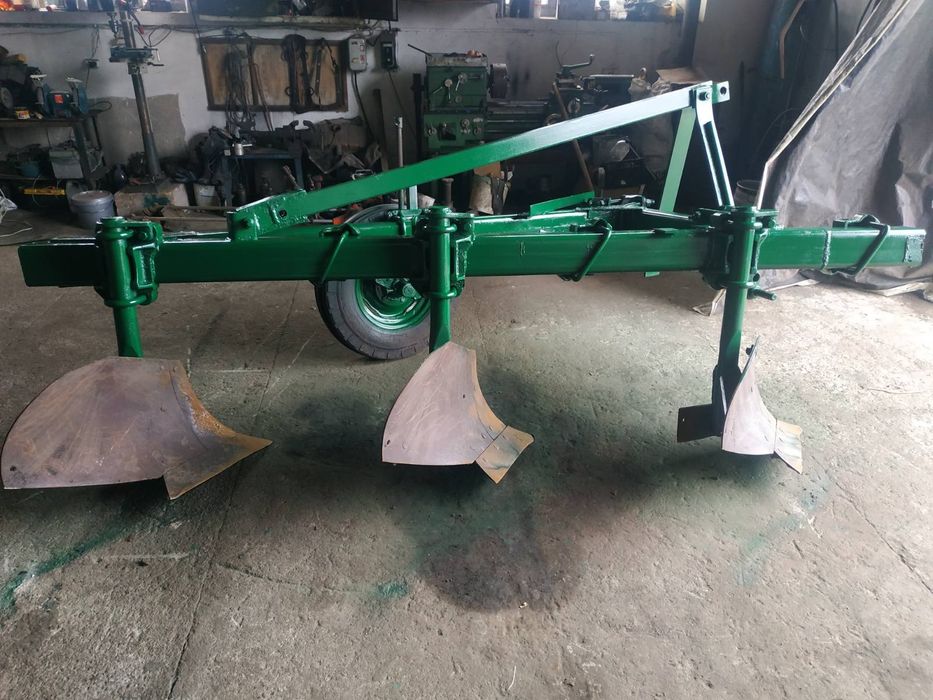 Продам плуг пня 3 -40