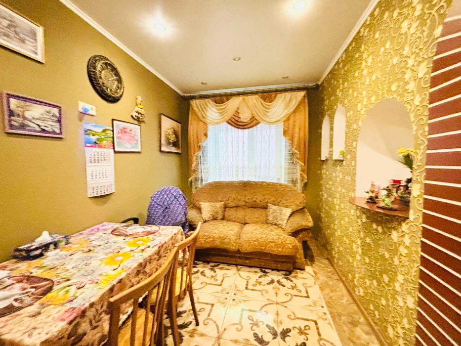 Дом  в центре возле парка + гот. бизнес Участок 6 соток! Торг.