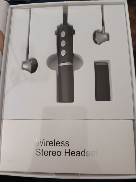 Wireless sport headset