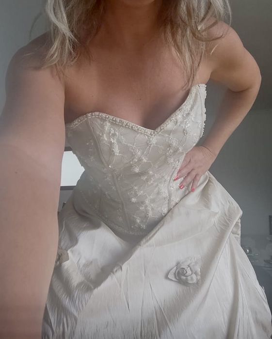 Vestido de noiva luxo tamanho M**promoção**