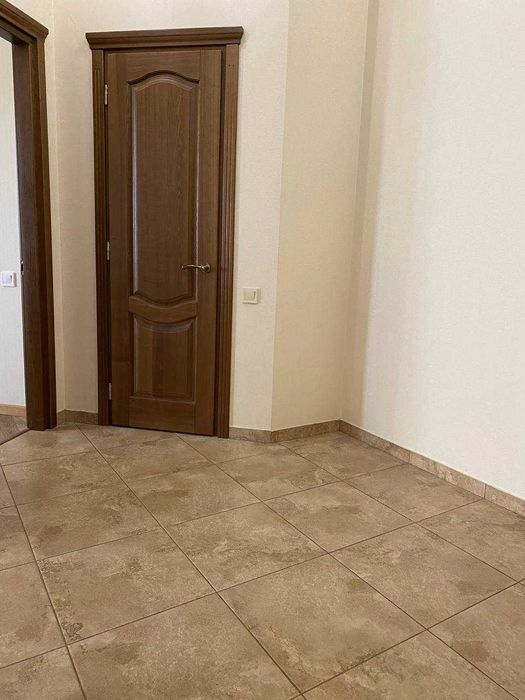 продам  2х комнатную квартиру в новом комплексе -море, парк- генератор