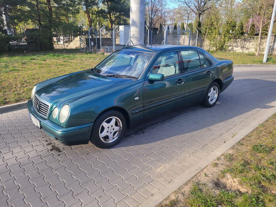 Mercedes E200 manual zdrowy