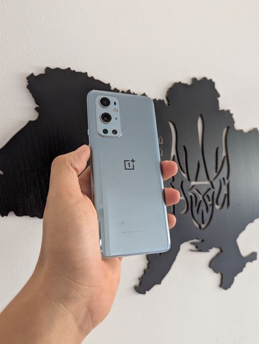 OnePlus 9pro 256gb. Silver