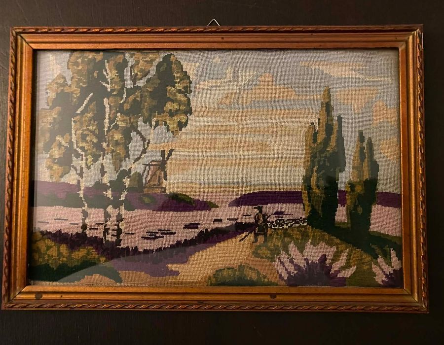 Stary haft krajobraz w ramce