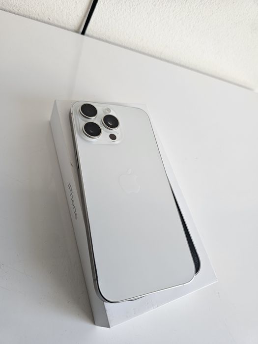 Iphone 15 Pro max батарея 87% Neverlock повністю  оригвнал
