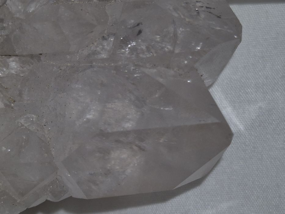 Cluster de Quartzo Cristal Natural 500g – Peça de Coleção / Decoração