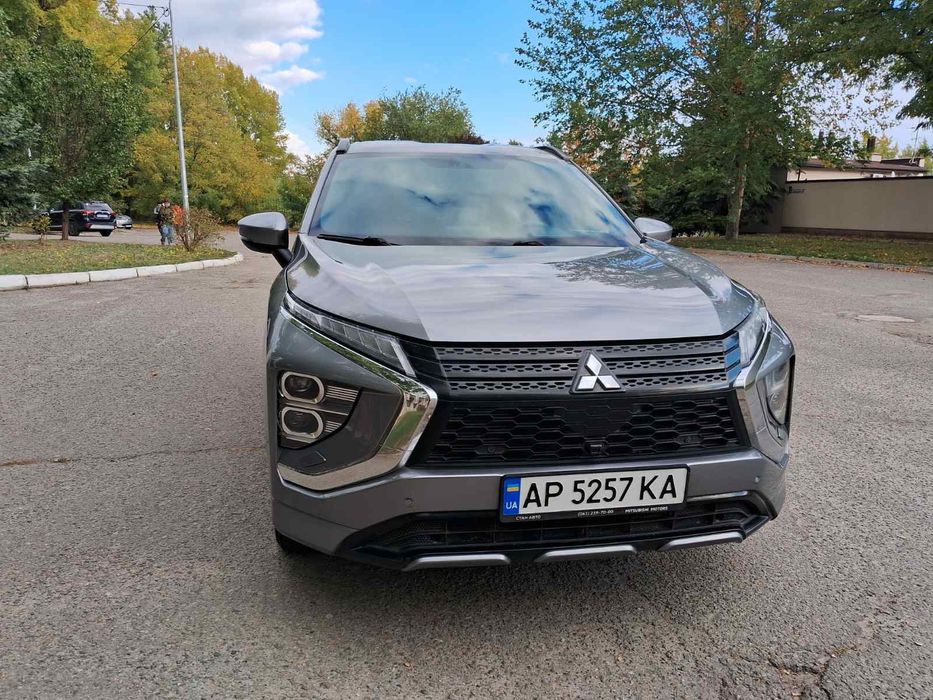 Продам Mitsubishi Eclipse Cross 2022 года.
