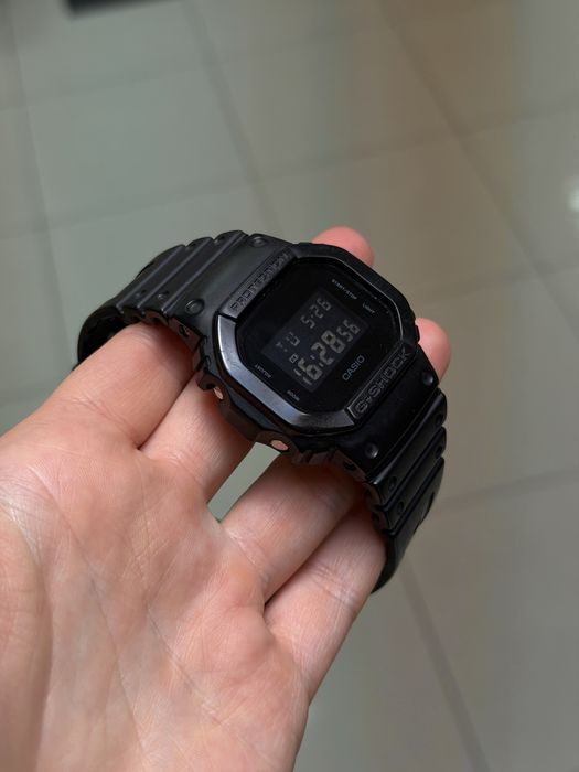 Годинник Casio G-Shock DW-5600BB-1ER