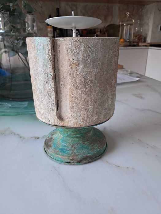 Candelabro em madeira e metal estilo rústico