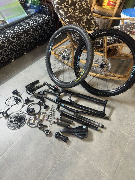 Продаю Велозапчастини