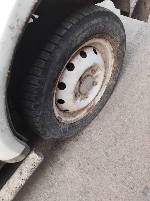 Диски з резиною ваз2121,нива 5.139.7r16