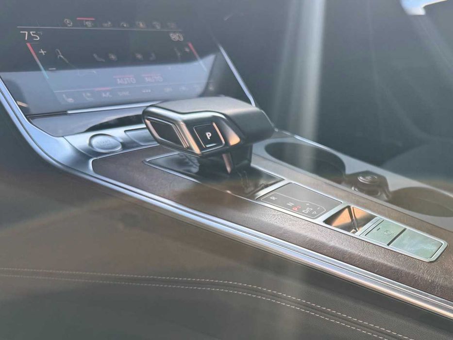Audi A6 2018 VIN WAUM2AF20KN042570 фото оголошення 16 з 19