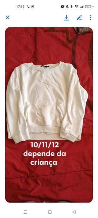 Várias peças de roupa menina