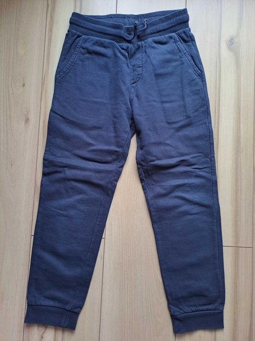 Spodnie dresowe r.122