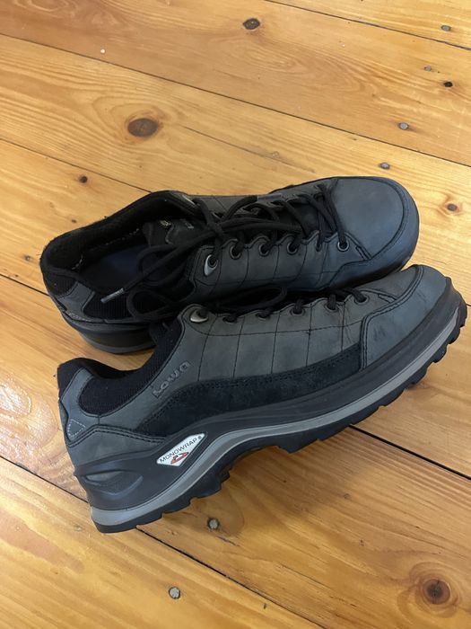 Чоловічі кросівки Lowa на gore- tex