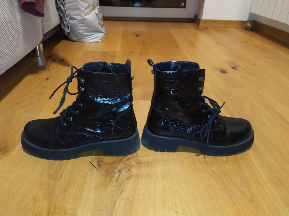 Trapery glany skóra naturalna buty czarne no 38