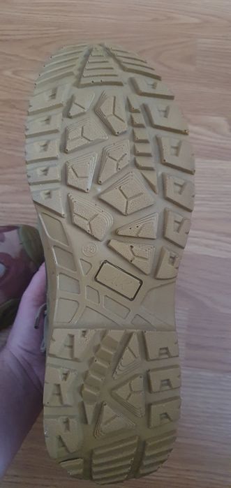 Розпродаж ботинки АК 29см.