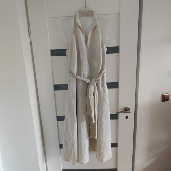 Cotton club piękna elegancka sukienka z gołymi plecami 40 164