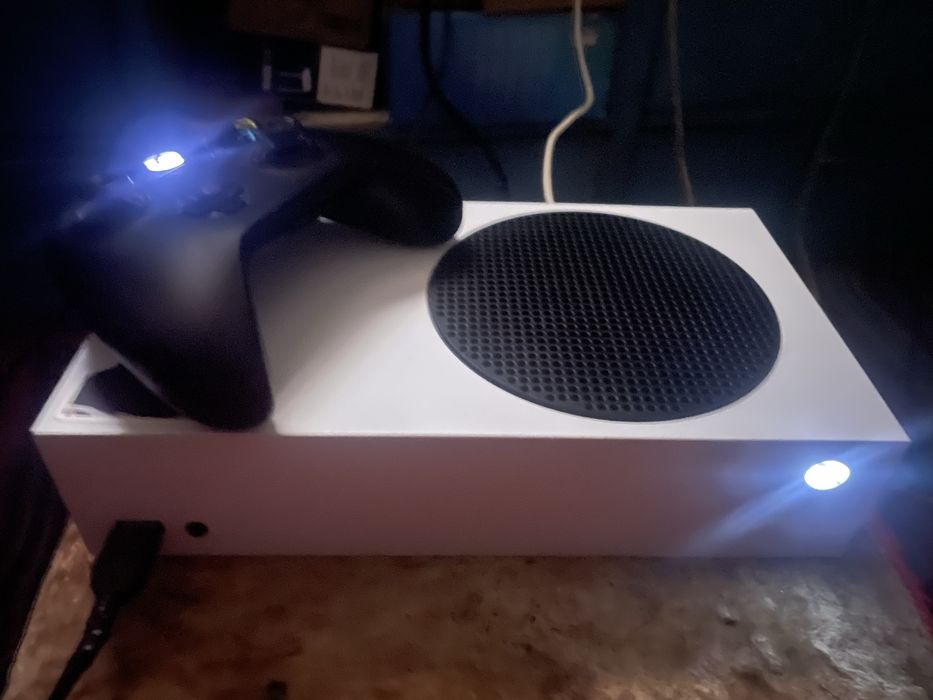 Продам xbox series s