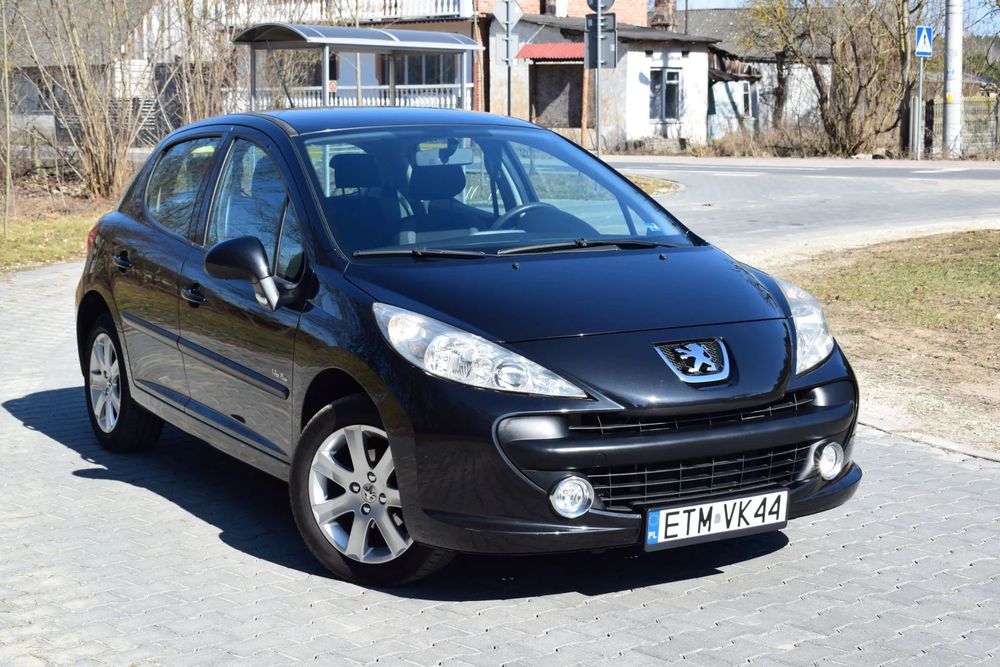 Peugeot 207 1,4 8V 73KM - przebieg 158 000km - oryginalny lakier - bezwypadkowy