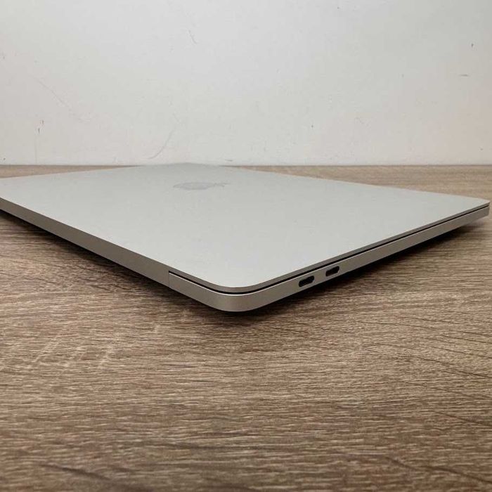 Apple MacBook Pro 2020 13" Intel Core i5 / 8Gb / SSD 512Gb (код: M1275)