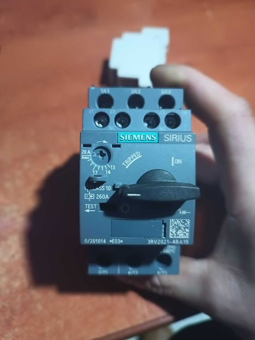 Wyłącznik silnikowy SIEMENS 3RV2021-4BA15 14-20A 9kW