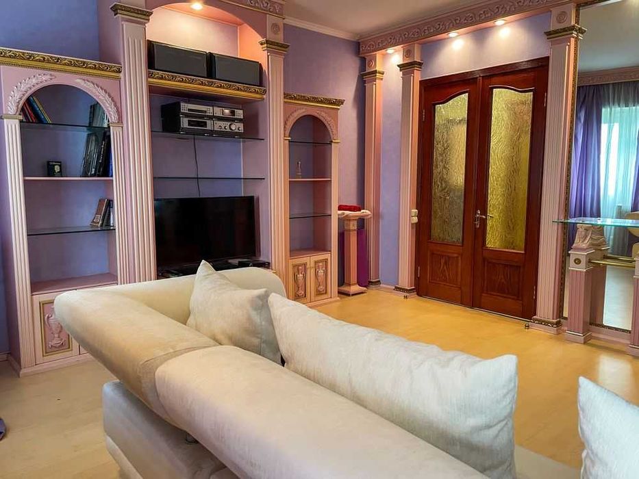 Продам большую 3комн на Чернышевского 1а Центр Нагорка Гагарина