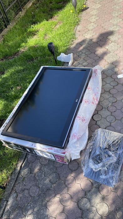 Telewizor LG 42 cale