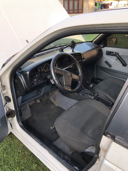 Фольксваген Пасат Б3 1.8