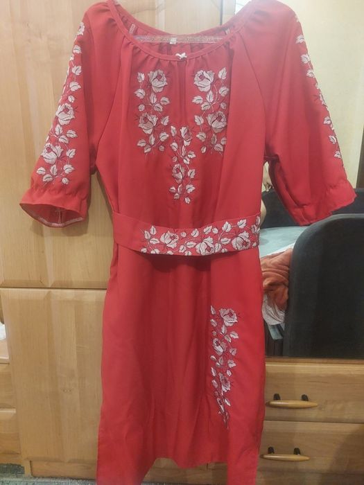 Продам сукню вишиванка