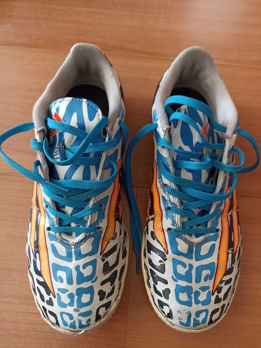 Sapatilhas colecionáveis F10Messi do Mundial Futebol Indoor-Adidas