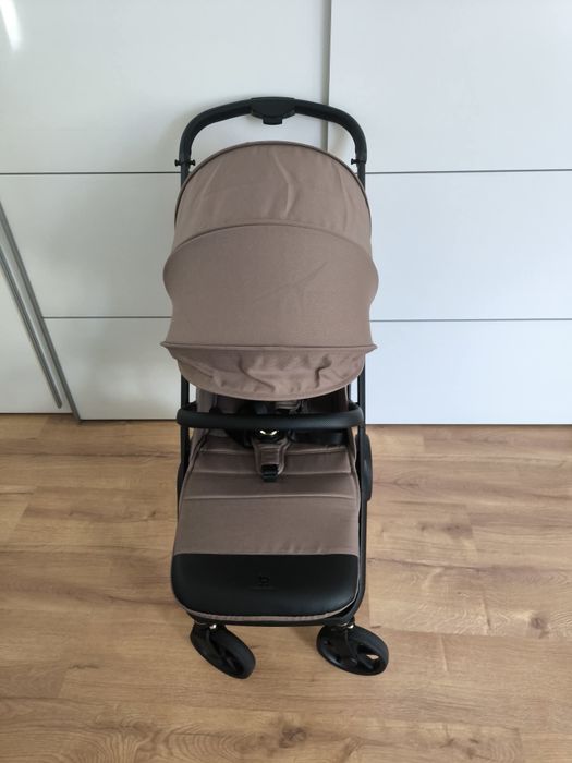 Future Design X-Ray Pro Wózek Spacerowy Caffee Latte