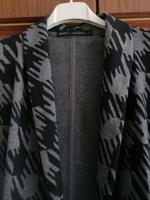 NIE UŻYWANY Żakiet / narzutka /blezer bardzo praktyczny NEXT 40/42