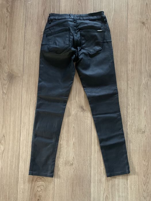 Calcas Skinny preto Mango 34