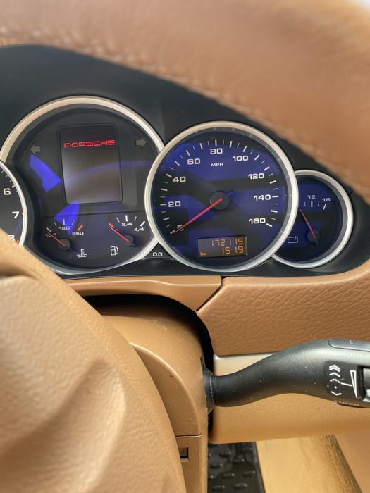 Продам Porsche Cayenne