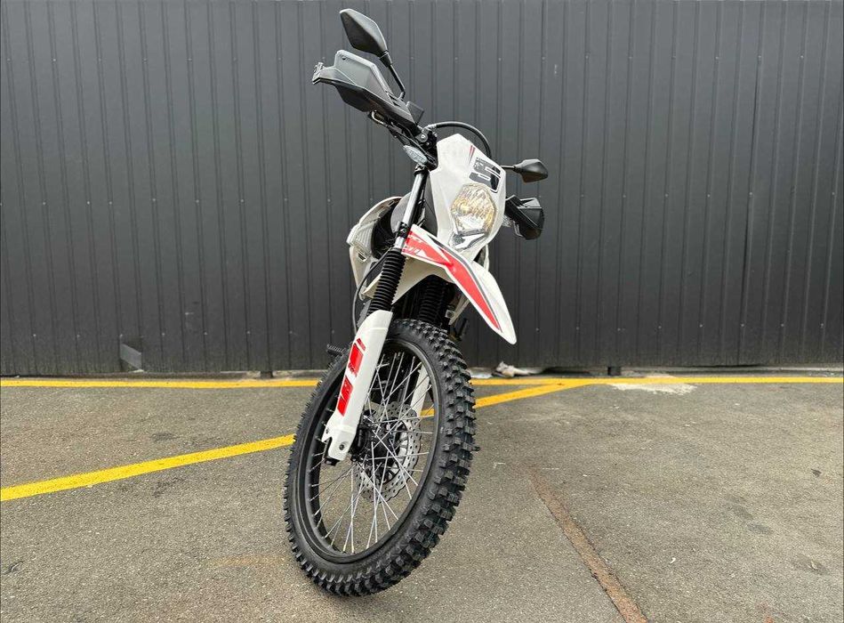 Мотоцикл LONCIN LX200GY-8 SX1
